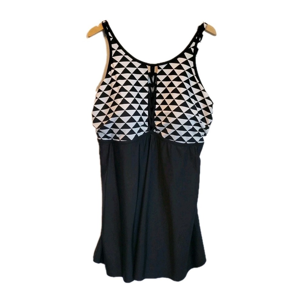 Swimsuits For All One Piece Swimsuit Padded Cups SIZE 22 Black And White